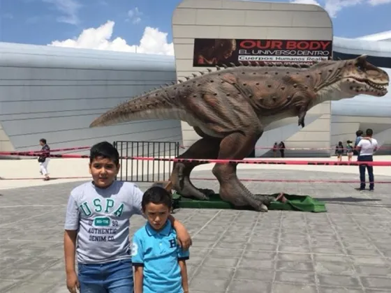 Un mundo de dinosaurios llega a Guadalajara, México