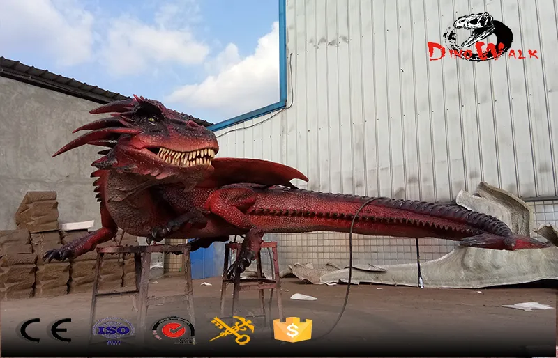 parque de atracciones animado dragón malvado del cuento de hadas