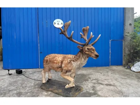Animales animatrónicos para exteriores: materiales, impermeabilización y mantenimiento