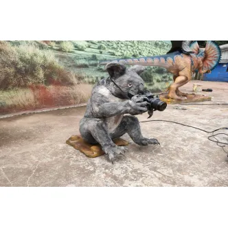 Personalización Modelo animatrónico realista de coala para parque temático.
