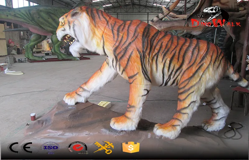 Modelo animatrónico de simulación de animales en interiores con sonido.