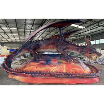 Modelo animatrónico de dragón de fuego