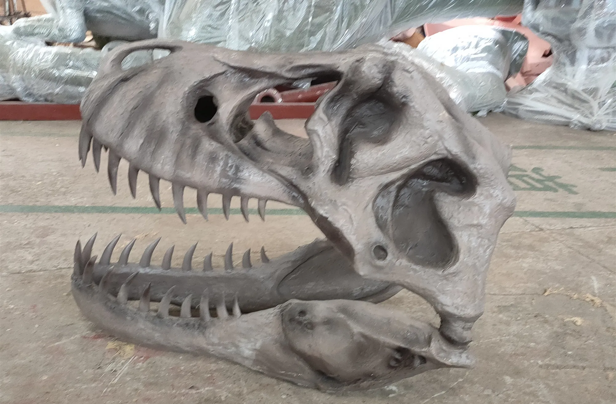 Fósil de dinosaurio T-Rex artificial hecho a mano