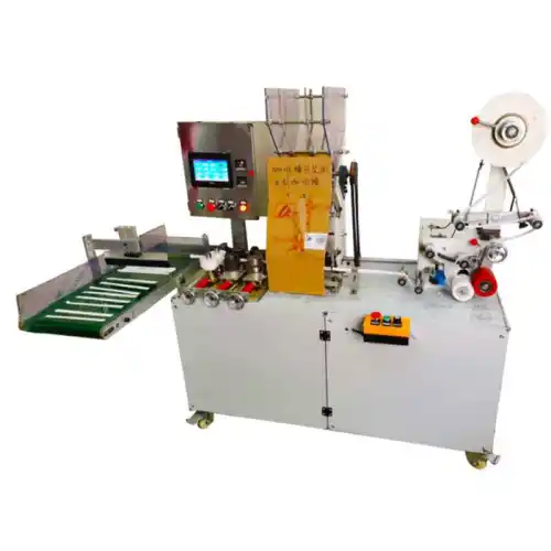 Automatic coffee stirrer packing machine