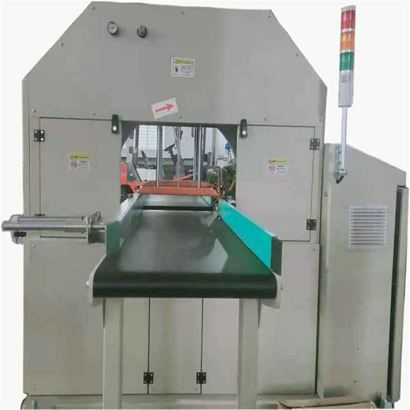 Automatic wrap around taping machine