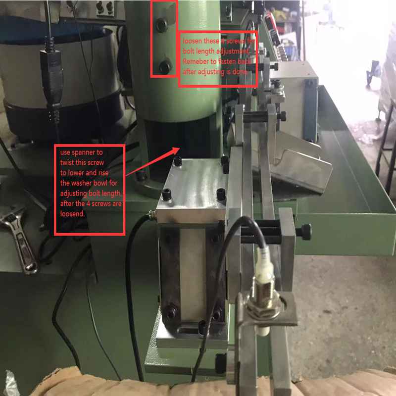 Bolt washer assembly machine