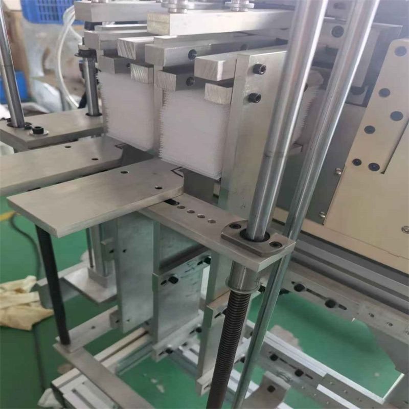 Automatic velcro tape cutting stacking machine