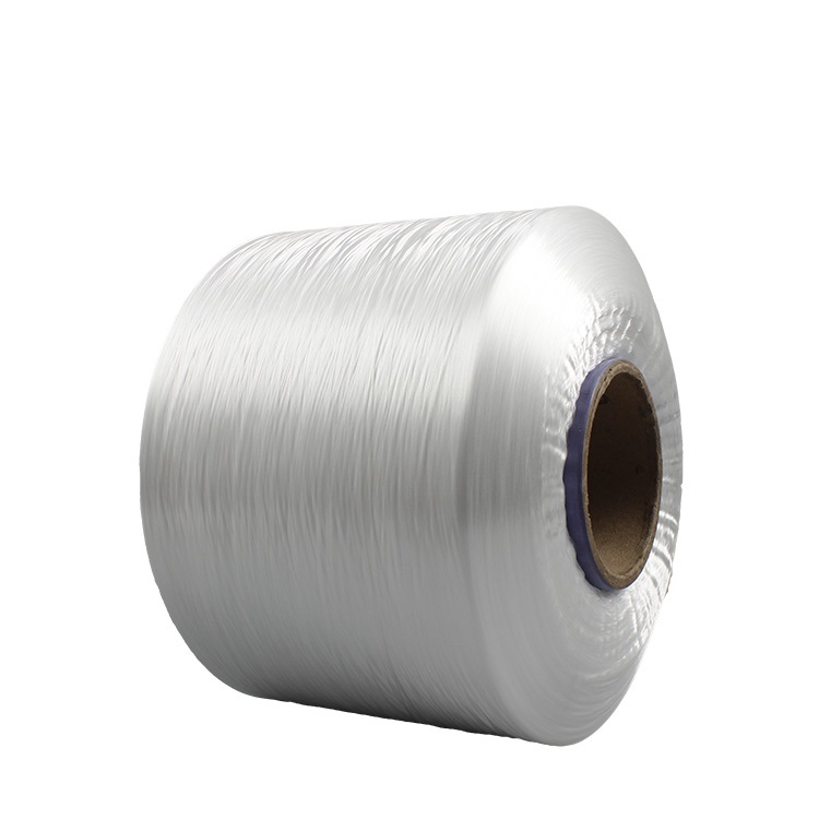 Which is better, polypropylene or polyester? What is the difference in characteristics between the two?
