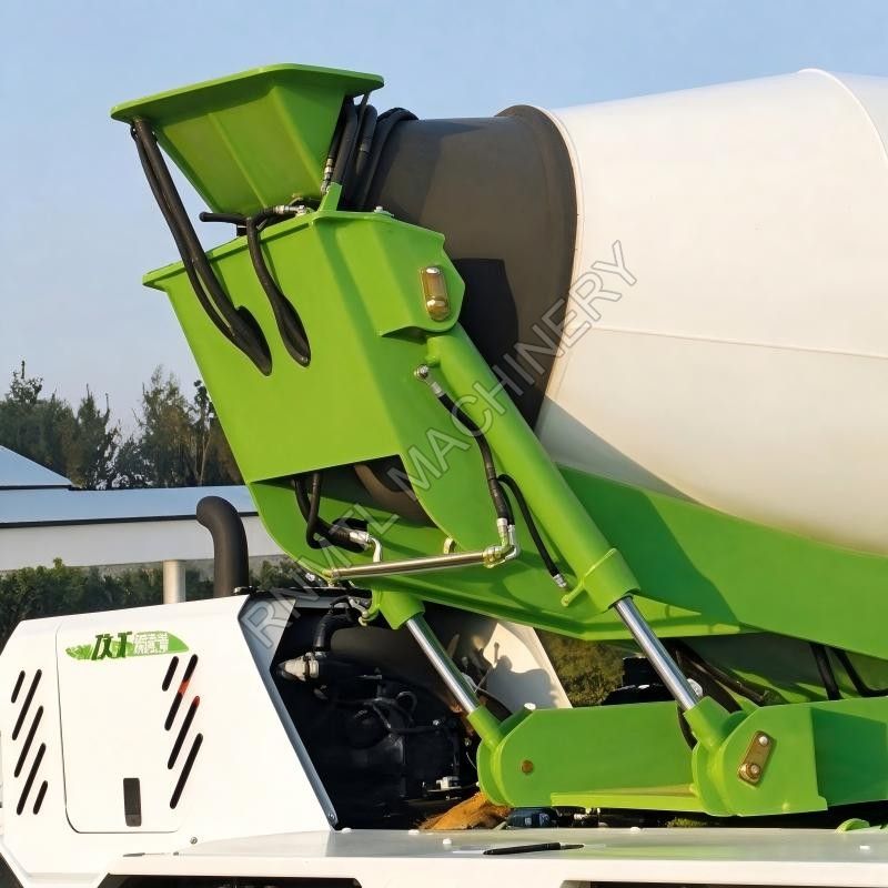6.5m³ self loading concrete mixer for construction sites
