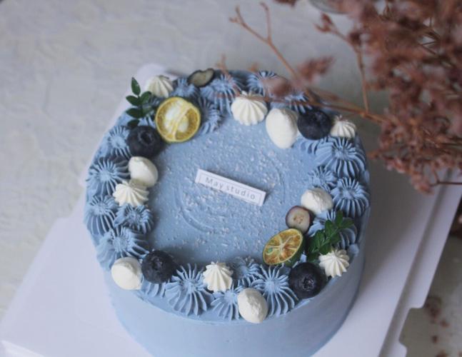 The Blue Storm is Coming: The Rise and Charm of Natural Blue Pigments