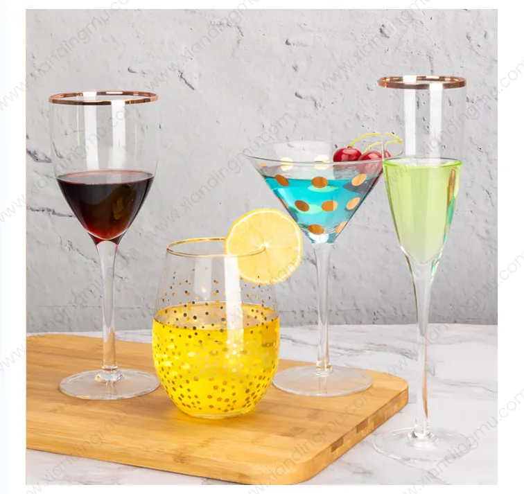 Unique Soda-Lime Cocktail Glass