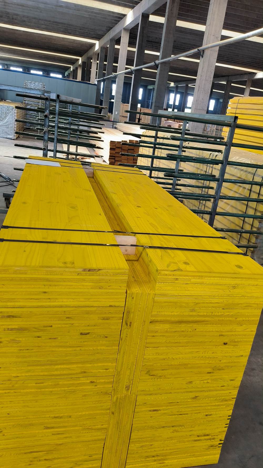 Template 3 ply yellow shuttering plywood